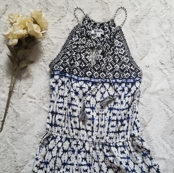 BB Dakota Pants - ✨️CL BB Dakota Black White Blue Aztec Tie Dye Sleevelss Romper Size S